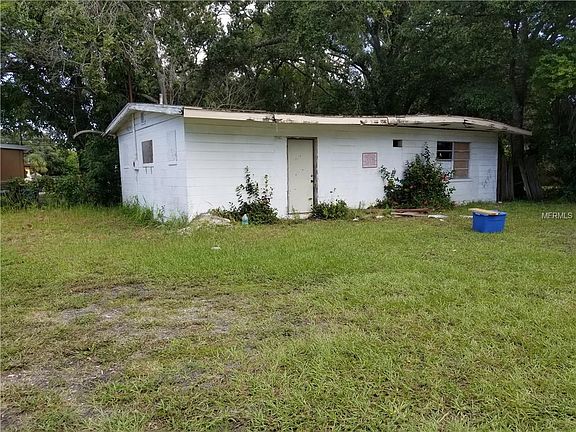 3rd image of 900 Palmetto St