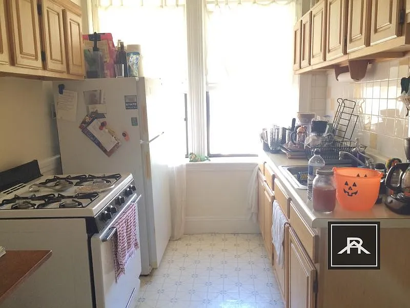 1 bed, 1.0 bath, 759 sqft, $2,250 — Photo 2