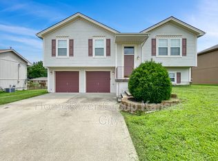 6357 Blue Ridge Blvd, Raytown, MO 64133