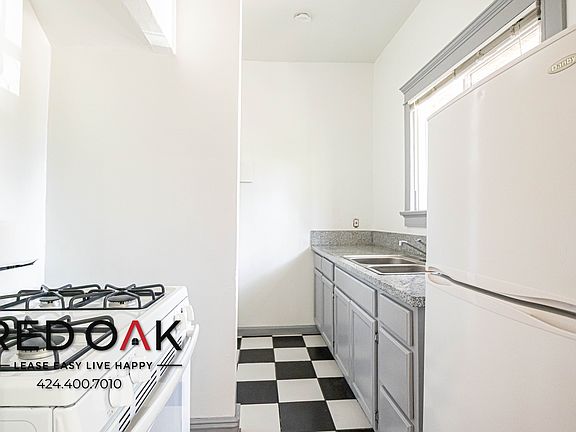 5th image of 945 Beacon Ave APT 107