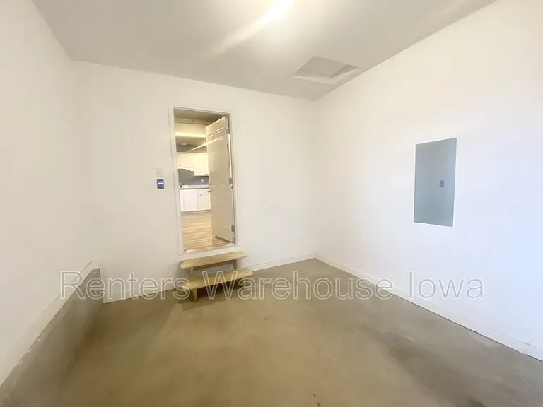 217 E Front St #B — Photo 16