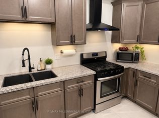 13 Bechtel St, Cambridge, ON N3C1Z8