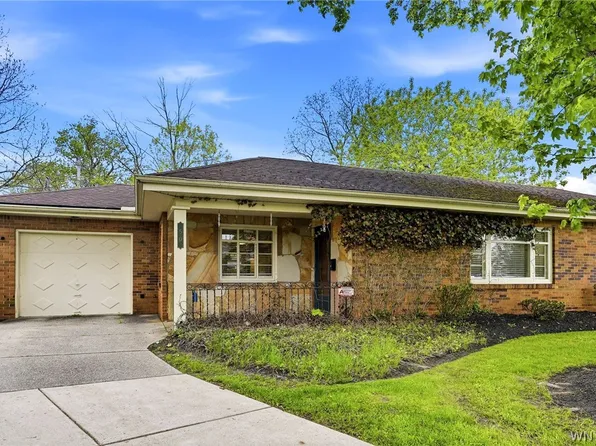 50 Farber Ln, Williamsville, NY 14221