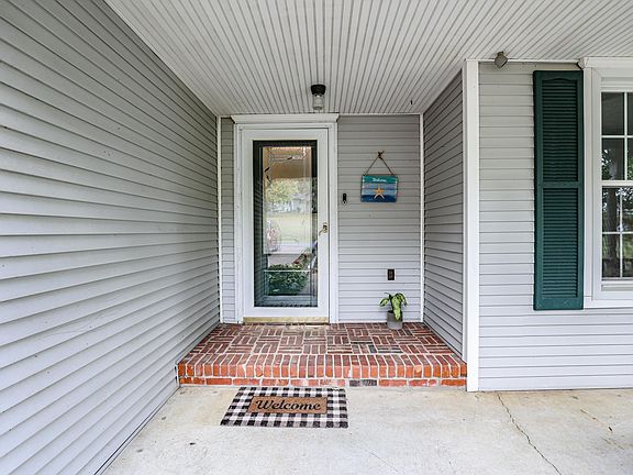 4th image of 129 Montevista Dr