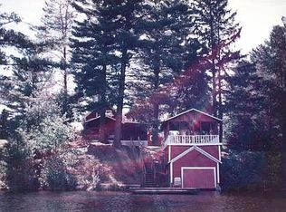 39 Hyde Park, Owls Head, NY 12969