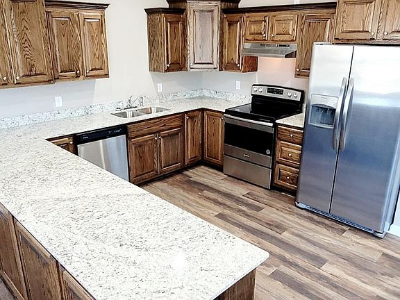 3rd image of 104 Canterberry St