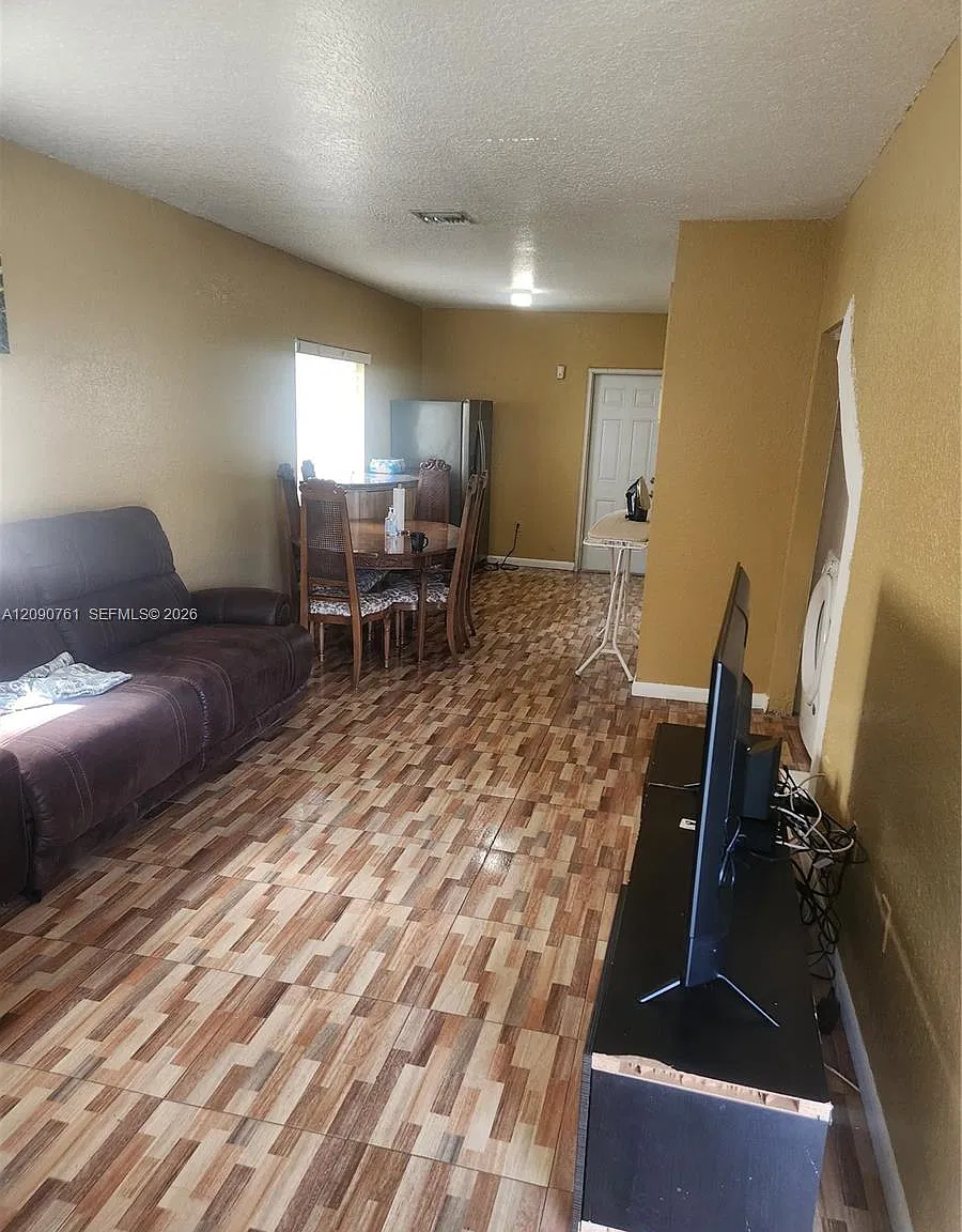 Sunset Palm Villas Condo — Photo 4