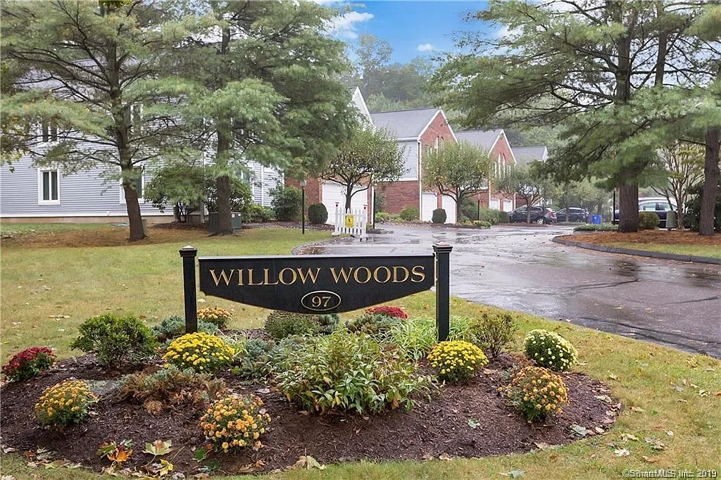3 bed, 2.5 bath, 2083 sqft, $4,500 — Photo 1