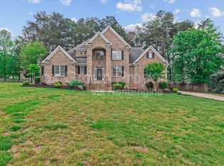 7887 Mountain Shore Dr, Sherrills Ford, NC 28673