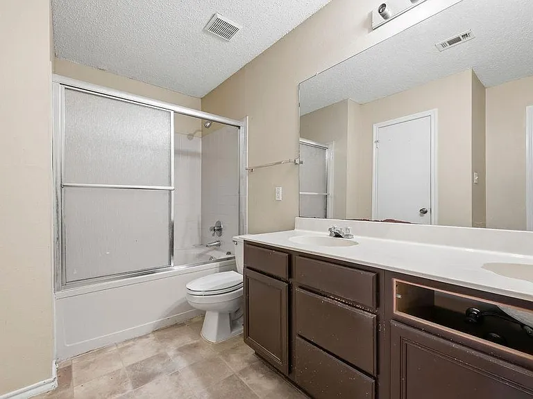 1109 Bradbury Ln — Photo 31