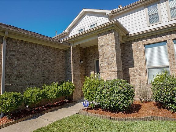 2nd image of 15407 Liberty Falls Ct