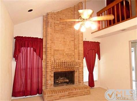 5th image of 550 Trailcrest Dr