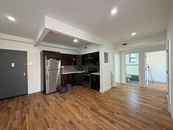 4th image of 8218 Avenue J #1B