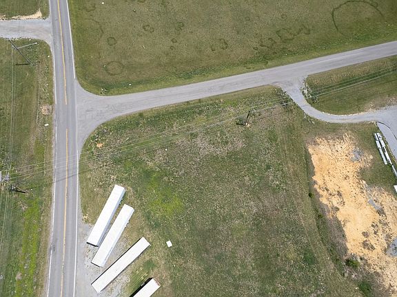 3rd image of Gienow Rd