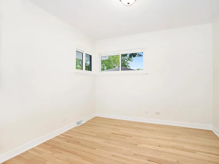 48 Oakwood Dr — Photo 10
