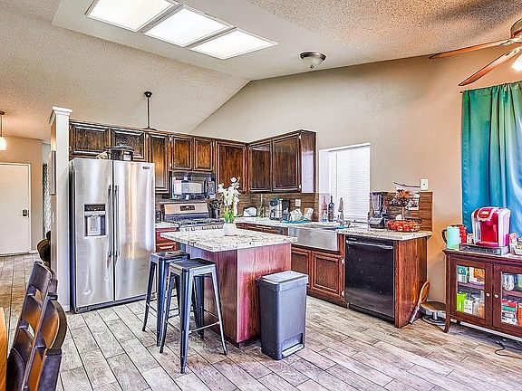 5th image of 27568 Camino Bella
