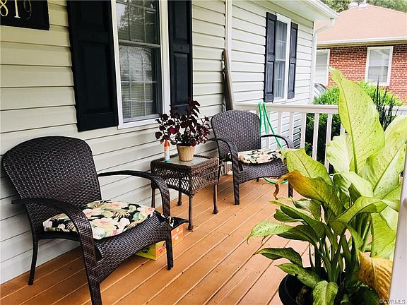 5th image of 819 Dixon Dr