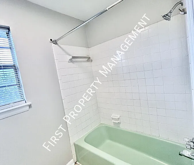 300 Buena Vista Dr #B — Photo 13