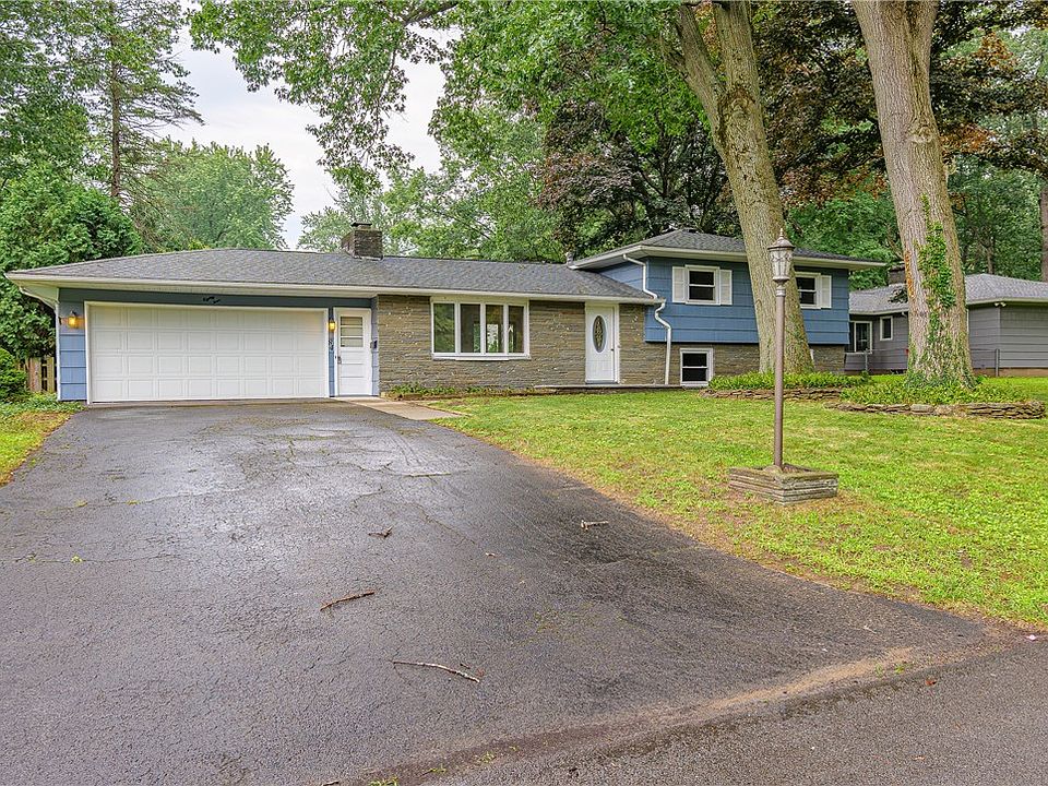 1st image of 84 Eastwood Trl