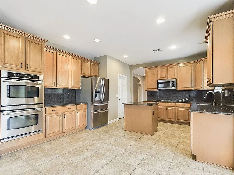 2209 W Red Range Way — Photo 5