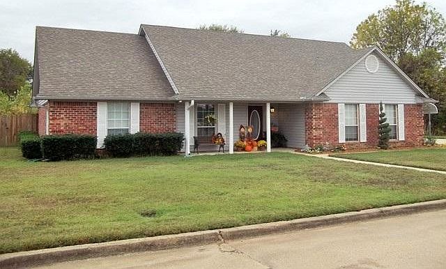 1st image of 211 Wilder Dr