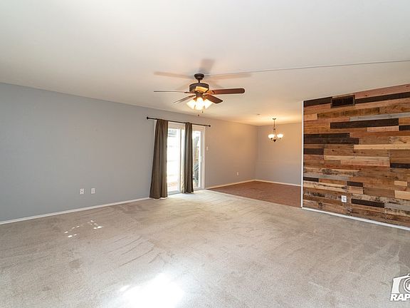 3rd image of 501 W Scharbauer Dr