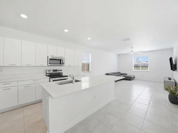 2324 NW 130th Ter, Miami, FL 33167