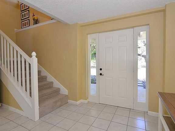 4th image of 203 W 17th St