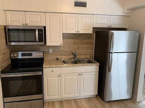 3rd image of 3705 N 31st St