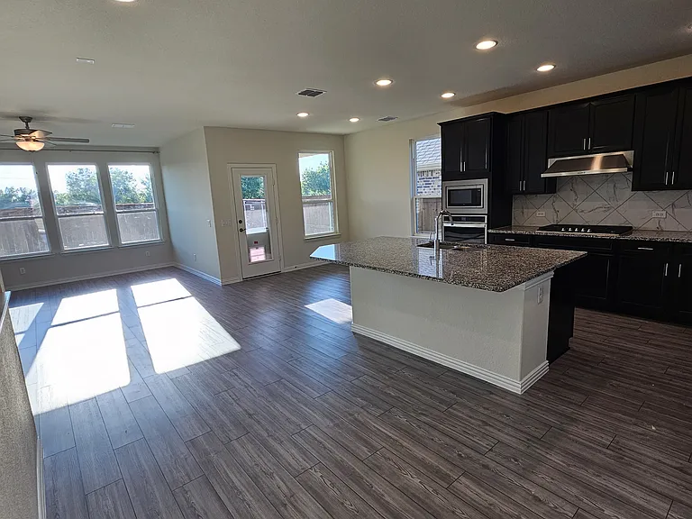 2038 Celebration Ln — Photo 17