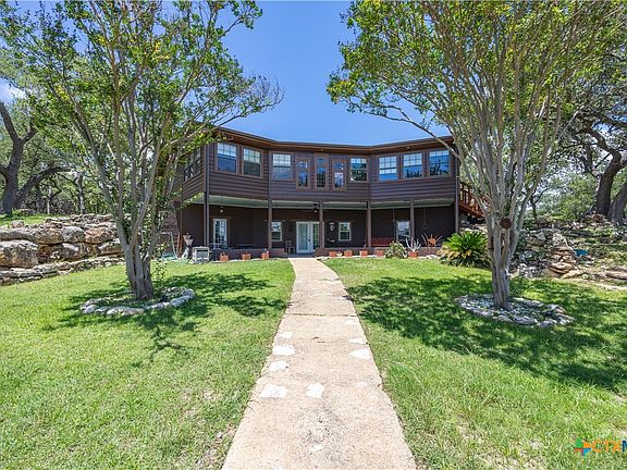 3rd image of 1645 Agarita Dr