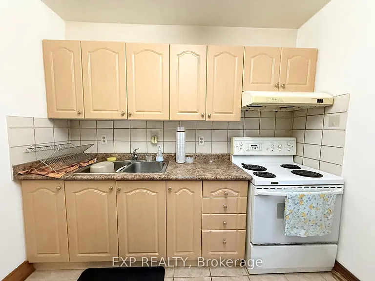 759 Gerrard St E #2 — Photo 2