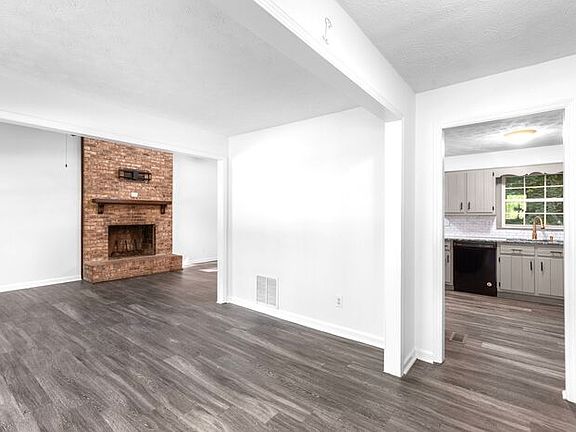 3rd image of 1285 Coronada Dr