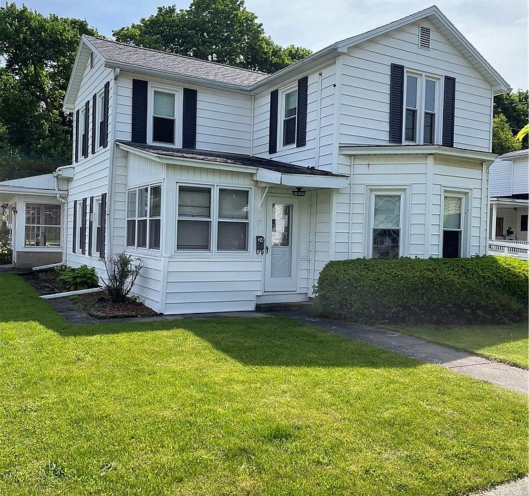 1st image of 24 Parker St
