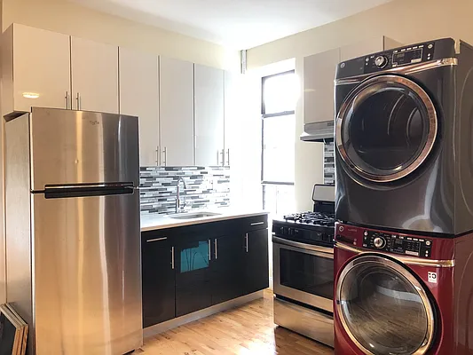 Rented by Lang Realty LLC | media 22