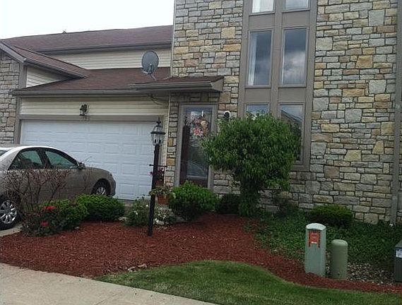 2nd image of 1798 Stone Manor Cir