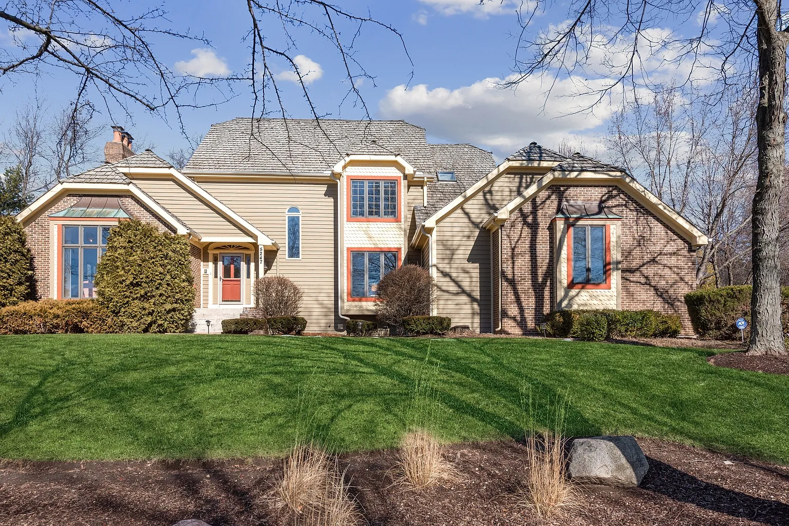 5247 Hilltop Rd photo 1