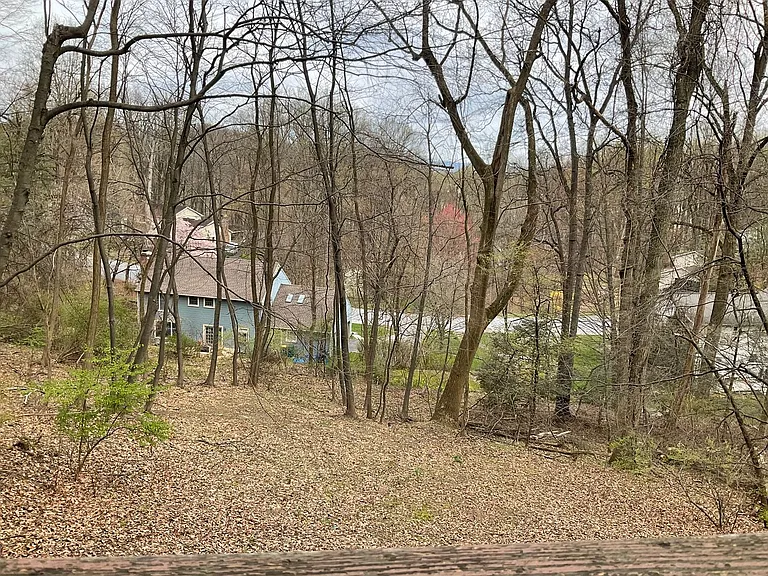 1541 Woodhaven Dr — Photo 40