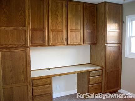 3rd image of 11542 S Troy Dr