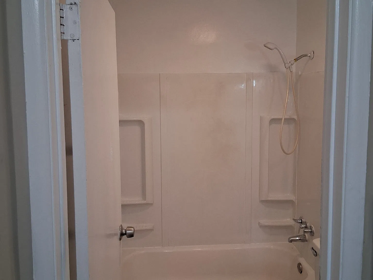 1968 Cathy Ln — Photo 4
