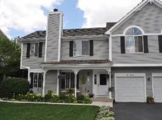 2164 Colorado Ave, Elgin, IL 60123