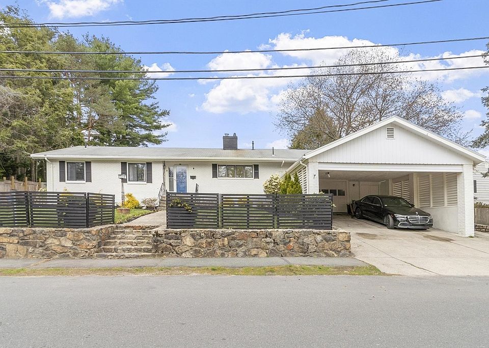 1st image of 82 Cornell Rd