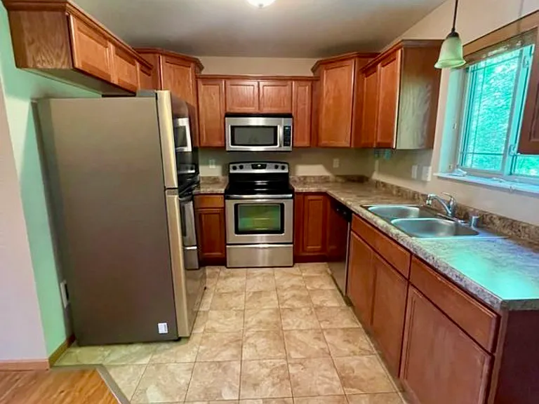 3809 Cliffside Dr #10 — Photo 3