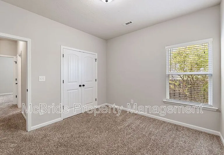 857 Westlawn Dr — Photo 17