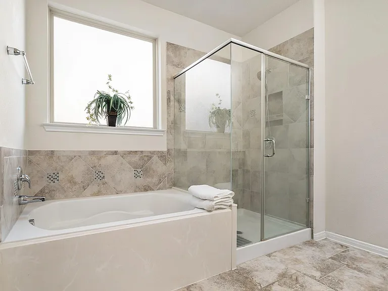 1505 Heartwood Dr — Photo 22