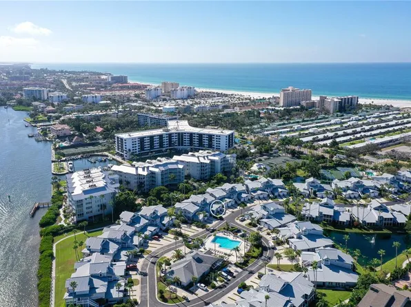 1328 Siesta Bayside Dr #1328-C, Sarasota, FL 34242