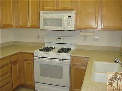 4th image of 78924 Stansbury Ct