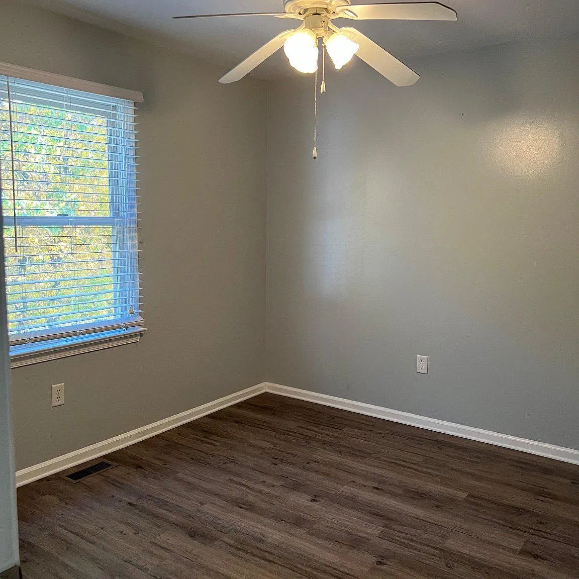 3 bed, 2.5 bath, 1475 sqft, $2,750 — Photo 3