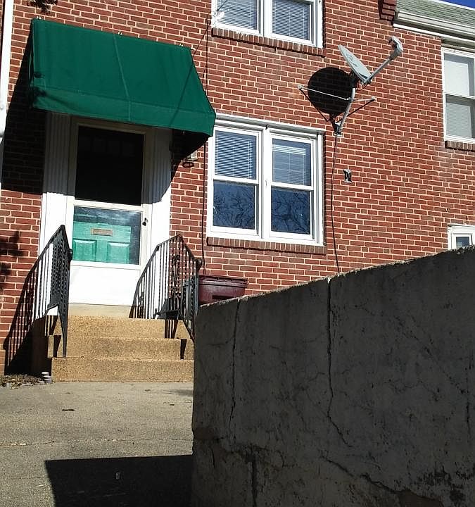 1st image of 2717 W 6th St