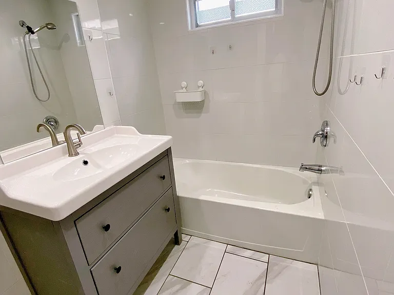 923 Mountain St — Photo 9